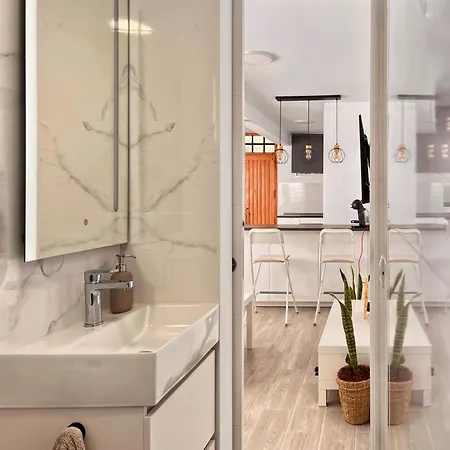 Canary Treasure Sunset By The Sea - Modern With Ocean Views Apartment